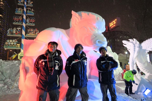 เทศกาลแข่งขันแกะสลักหิมะนานาชาติ