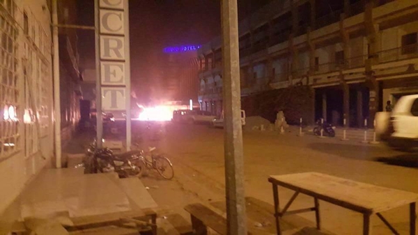 กลุ่มอิสลามิสต์บุกโจมตีโรงแรมในบูร์กินาฟาโซ ดับแล้ว 20 ศพ