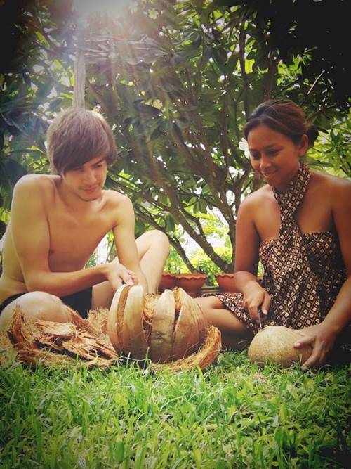 หนุ่มฝรั่งพบรักสาวไทย ใช้ชีวิตคู่เรียบง่ายในบ้านนา