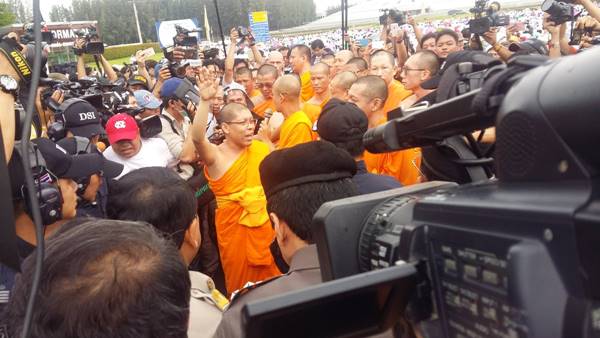 ปฏิบัติการ กบิล 59 บุกค้นวัดธรรมกาย ล่าตัวพระธัมมชโย