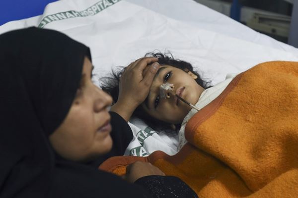 เด็กน้อยในปากีสถาน เหยื่อระเบิดฆ่าตัวตาย