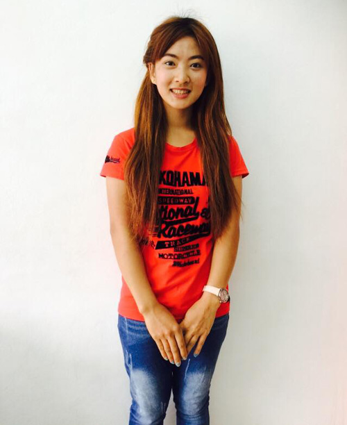 พี่เลี้ยงเด็กสาวสวย