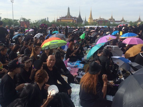 ถวายความอาลัย ในหลวง ร.9