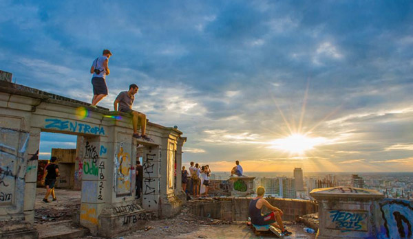 ตึกร้างสาทร