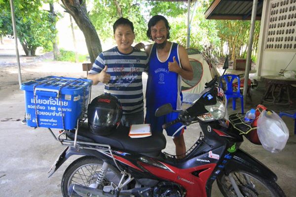 บอล นเรศร หนุ่มขี่มอเตอร์ไซค์เที่ยว 77 จังหวัดทั่วไทย