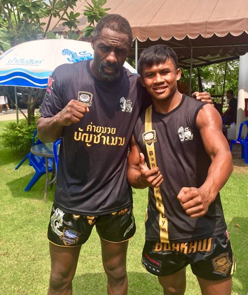 Idris Elba ฝึกมวยค่ายบัวขาว บัญชาเมฆ