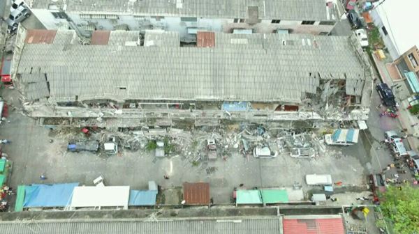 ตึกเก่าถล่ม ย่านประชานิเวศน์