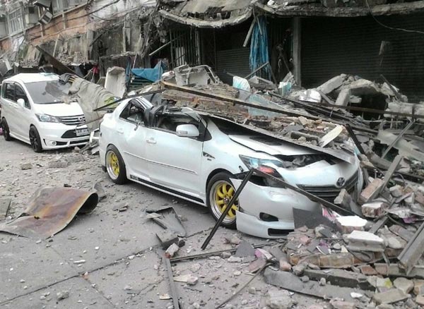 ตึกเก่าถล่ม ย่านประชานิเวศน์