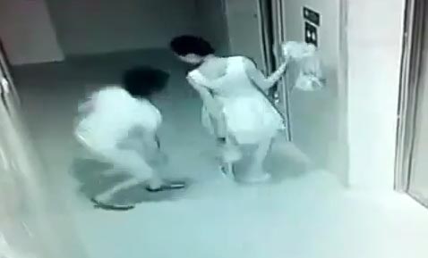 ส่องใต้กระโปรงสาว