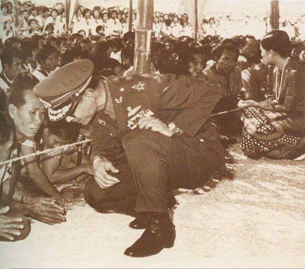 ในหลวง รัชกาลที่ 9