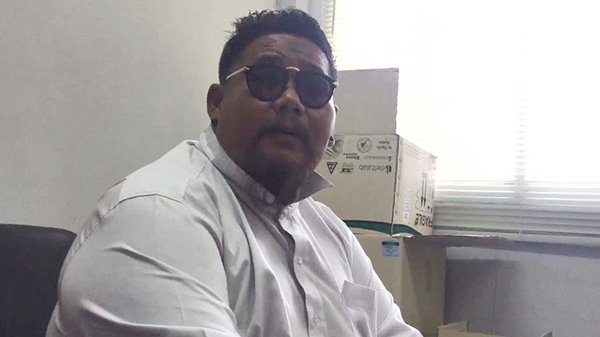 1 ในแก๊งเลี้ยงเหยี่ยวเข้าพบตำรวจ