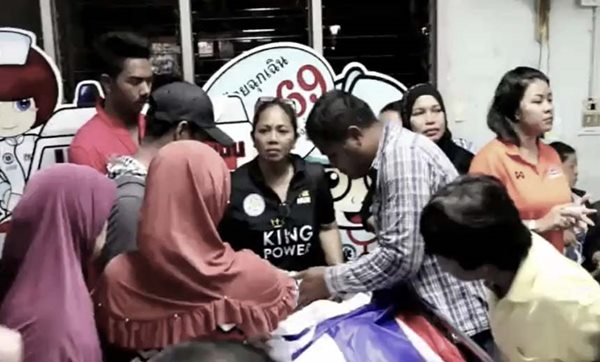 ชาวกระบี่สุดอาลัยนายอำเภอเมือง หลังประสบเหตุสลด รถกระบะพลิกตกคู