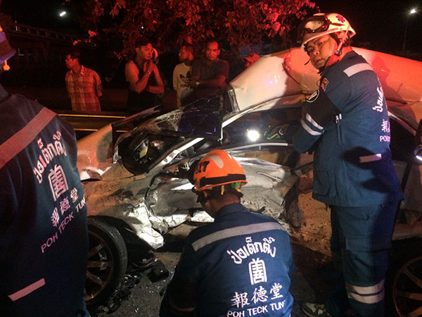 ข่าวลูกโหน่งขับรถชน