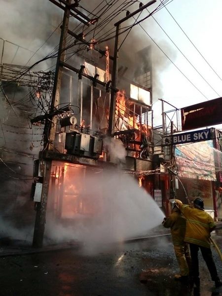 ไฟไหม้ผับ ที่วอล์คกิ้งสตรีท พัทยา 