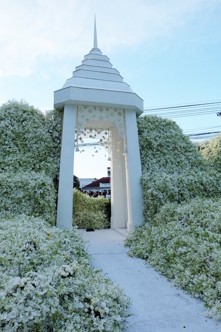 ซุ้มดอกไม้เพื่อพ่อ