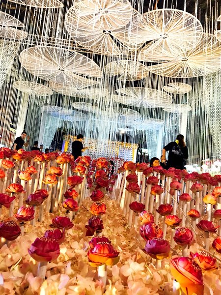 ซุ้มดอกไม้เพื่อพ่อ