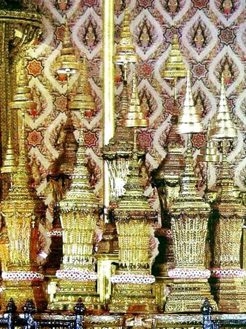 พระโกศพระบรมอัฐิ 8 รัชกาล