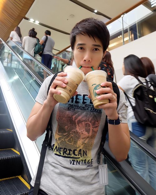 นายแบบมีบัตรคนจน