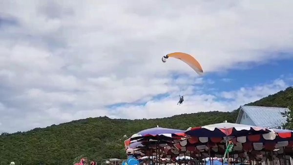 พาราไกลดิ้งตก