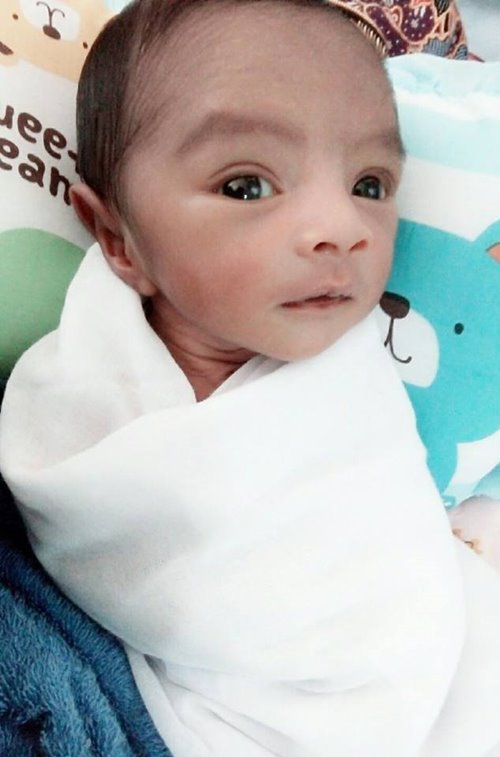 ทารกหน้าหล่อ