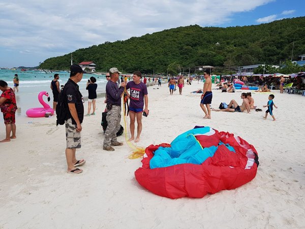 พาราไกลดิ้งตก