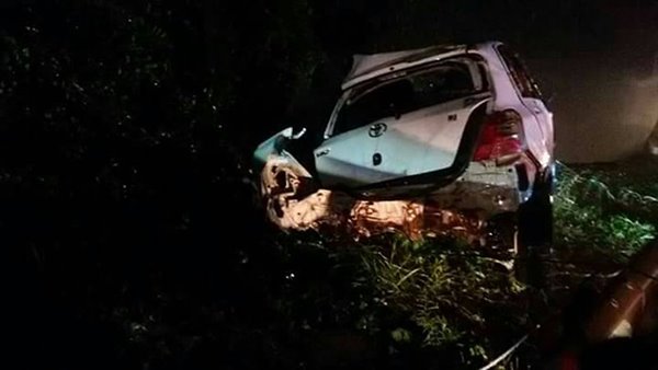 รถตกคลอง