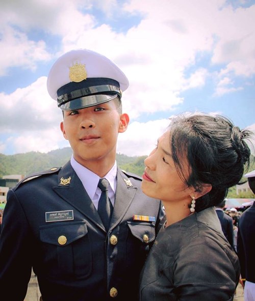 น้องเมย ภคพงศ์