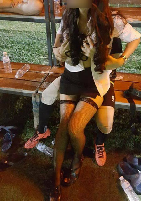 เจ้าของสนามฟุตบอลโต้ พริตตี้บริการสยิวทางลูกค้าจ้างมาเอง