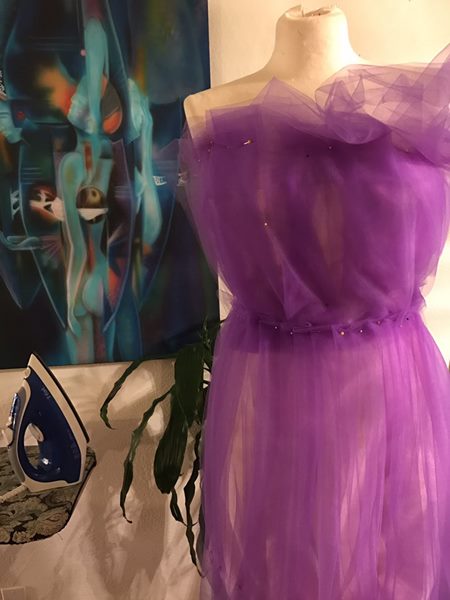 สาวตัดชุดไปงานพรอมเองก่อนวันจริง 1 คืน แต่ออกมาเริด ขนาดดีไซเนอร์ต้องยกนิ้ว