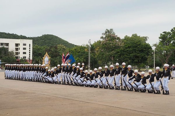 แฟนซีดริล นักเรียนจ่าทหารเรือ