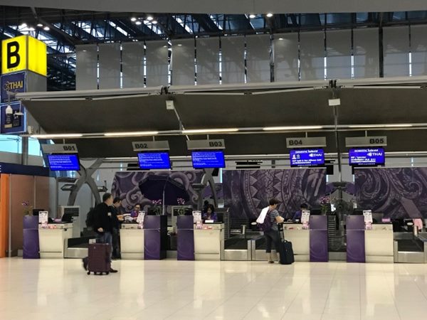 สนามบินสุวรรณภูมิจอดับ