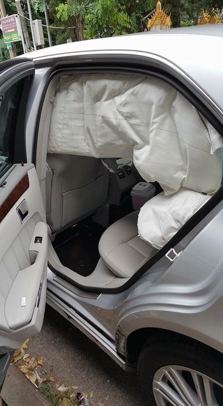 อ้างเป็นอัยการขับรถชนเบนซ์