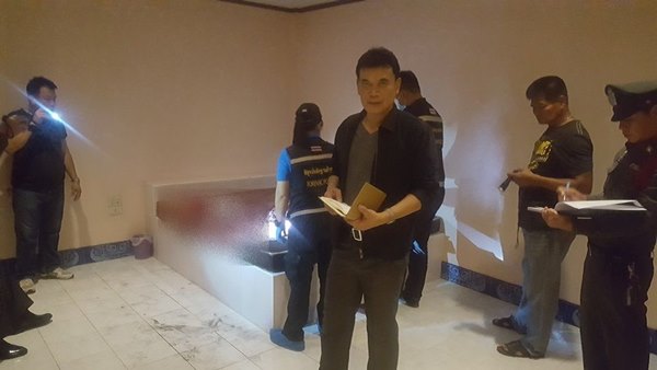 ลวงสาวจากเฟซบุ๊กเข้าม่านรูด