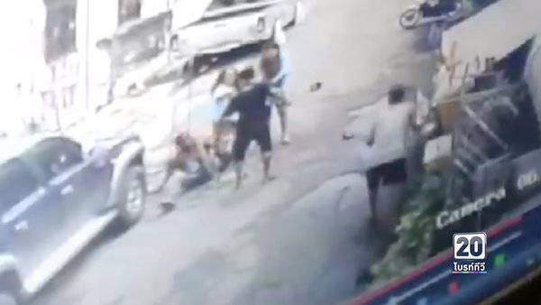 วัยรุ่นรุมฟันคนแก่