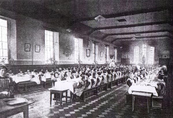 ค้นพบศพเด็กกำพร้ากว่า 400 ศพ ฝังอยู่ในหลุมลับนับร้อยปี