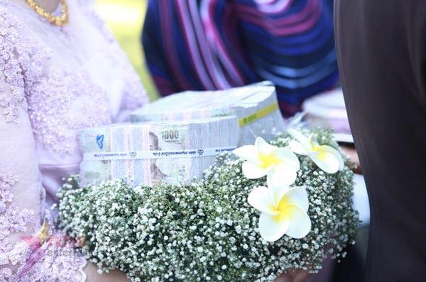 เช่าสินสอด