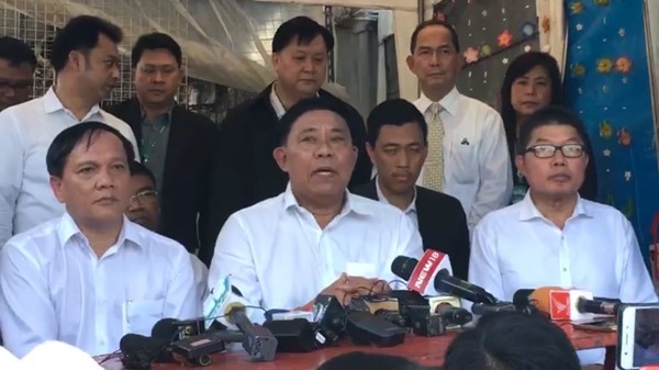 ผู้ว่าฯ กทม. ลงพื้นที่หน้าบ้านป้าทุบรถ ลั่นเตรียมสั่งยุบตลาดไม่มีใบอนุญาต 