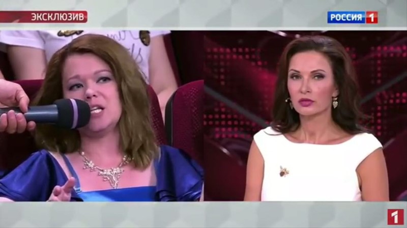 ดาราตบคนดูกลางห้องส่ง