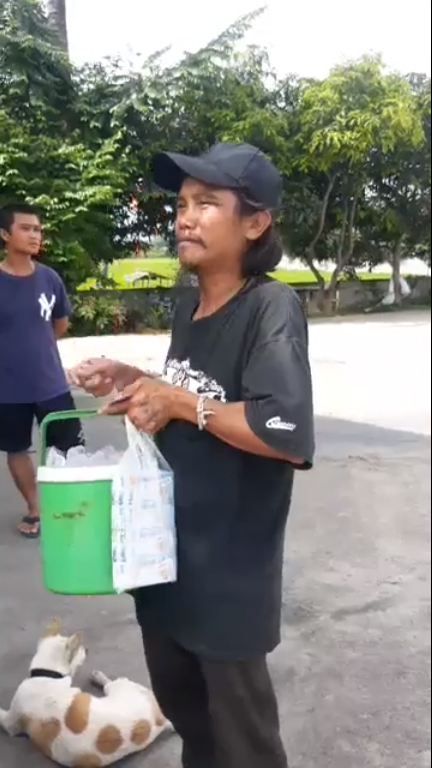 หนุ่มเดินเท้าจากใต้ไปดอยอินทนนท์