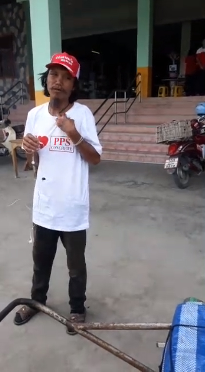 หนุ่มเดินเท้าจากใต้ไปดอยอินทนนท์