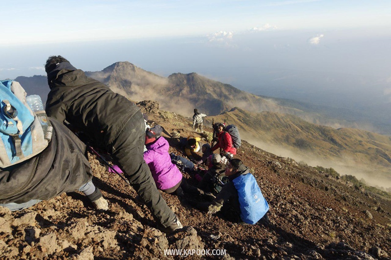แผ่นดินไหวอินโดนีเซีย ภูเขาไฟรินจานี