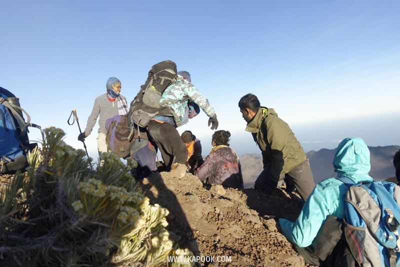 แผ่นดินไหวอินโดนีเซีย ภูเขาไฟรินจานี