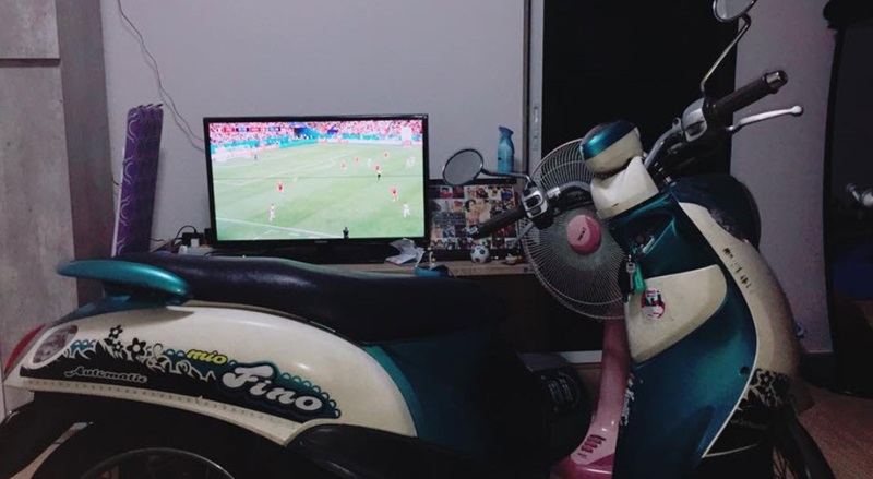 เข็นมอเตอร์ไซค์ขึ้นลิฟต์ จอดบนคอนโด