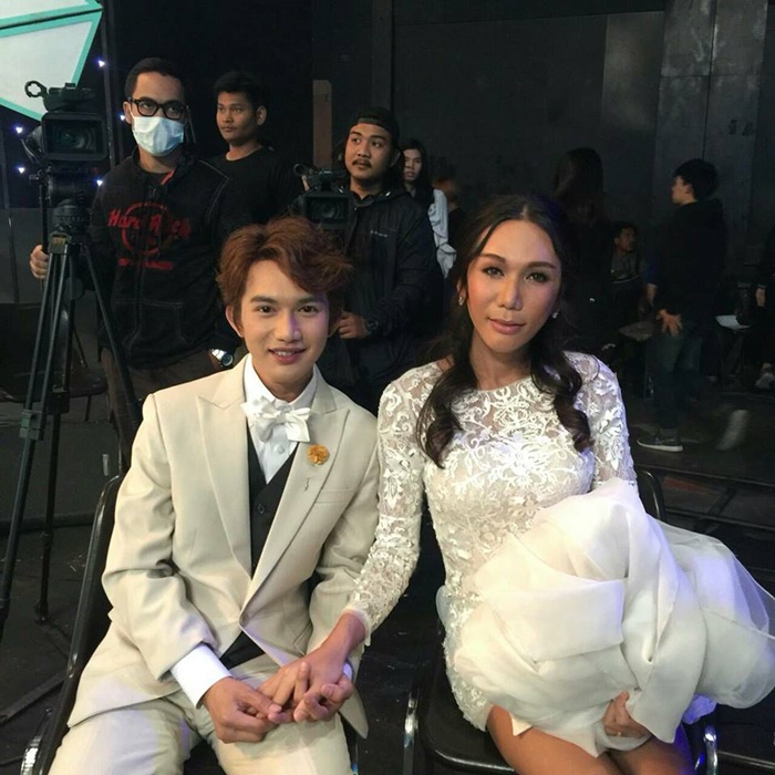 เอ็กซ์ Let Me In