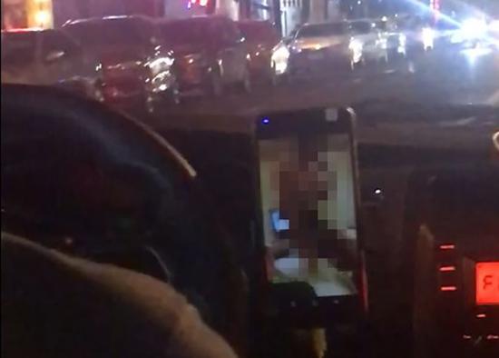 แท็กซี่ดูหนังโป๊