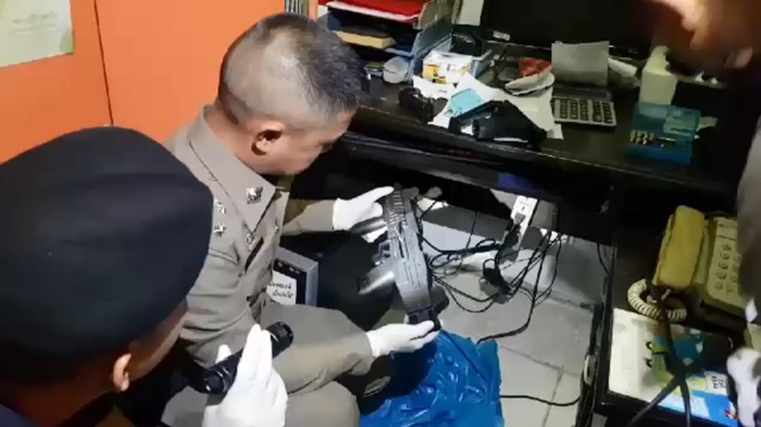 ปืนลั่น