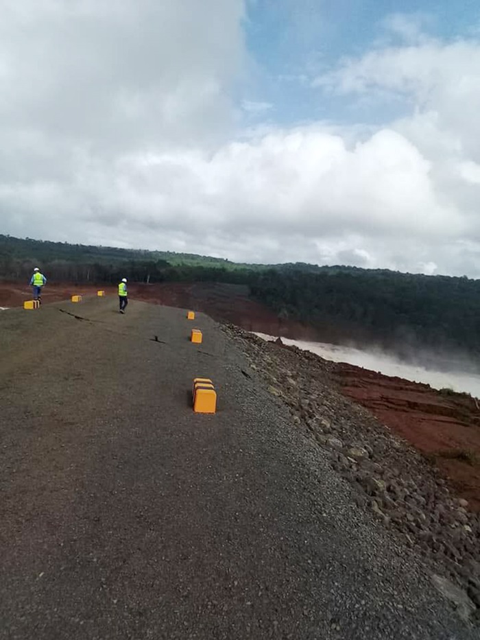 เขื่อนแตกที่ลาว