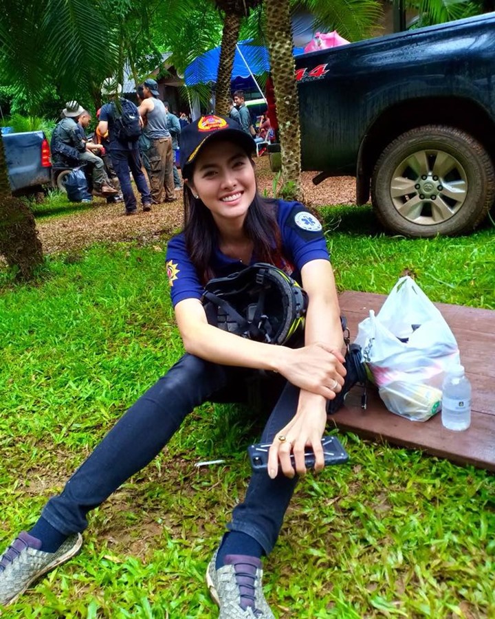 น้องเนส นางสาวธัญลักษณ์ นาคเงิน