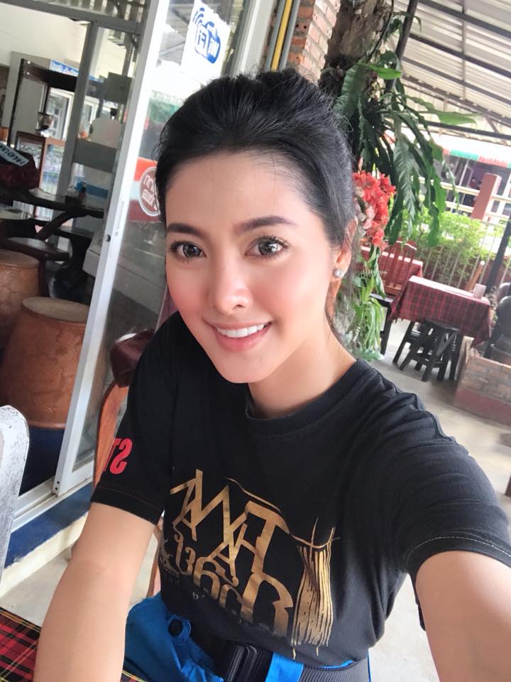 น้องเนส นางสาวธัญลักษณ์ นาคเงิน