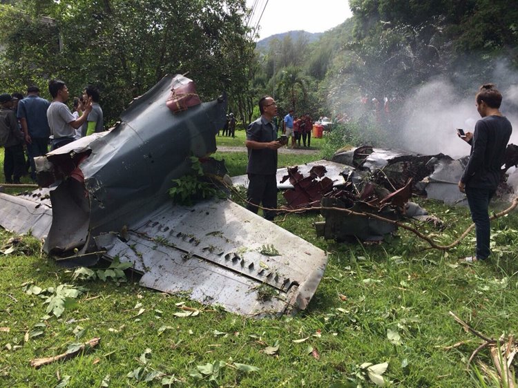 ข่าวเครื่องบินตกที่ตาก